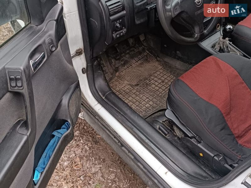 Седан Opel Astra 2004 в Киеве