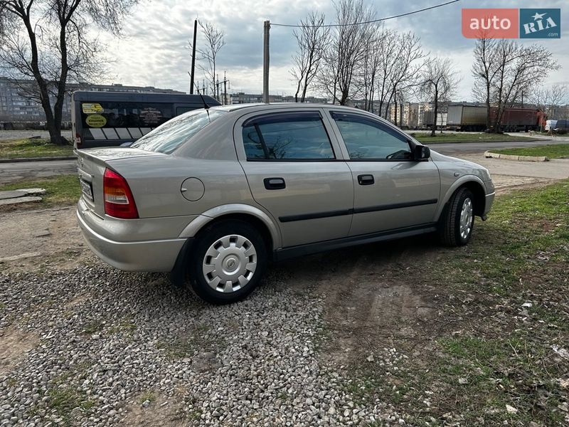 Седан Opel Astra 2006 в Кривом Роге фото Седан Opel Astra 2006 в Кривом Роге