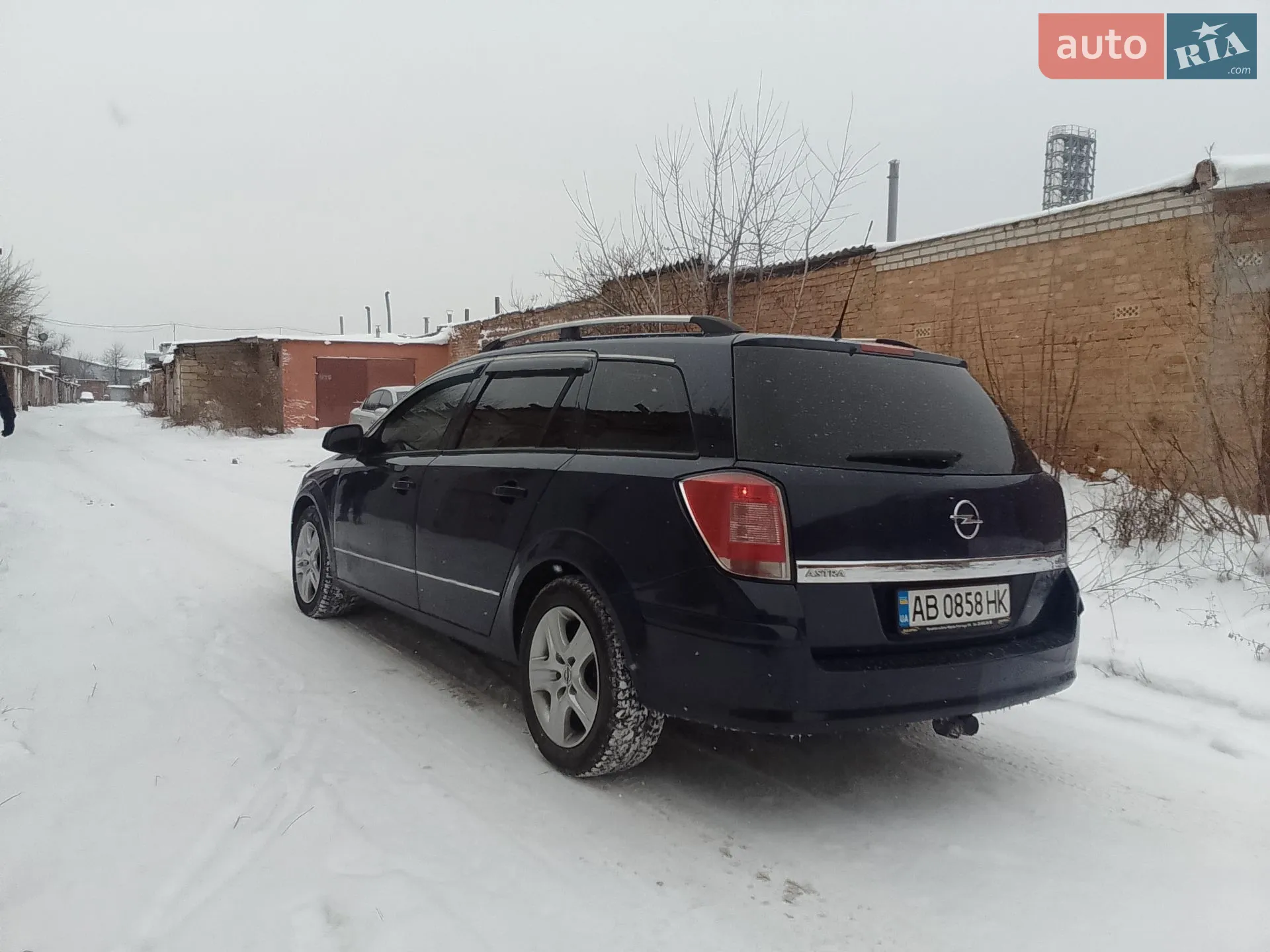 2010 Opel Astra - мініатюра 2
