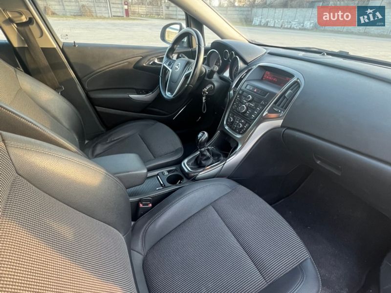 Універсал Opel Astra 2010 в Броварах фото 5 Універсал Opel Astra 2010 в Броварах