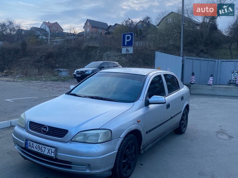 Хэтчбек Opel Astra 2002 в Киеве