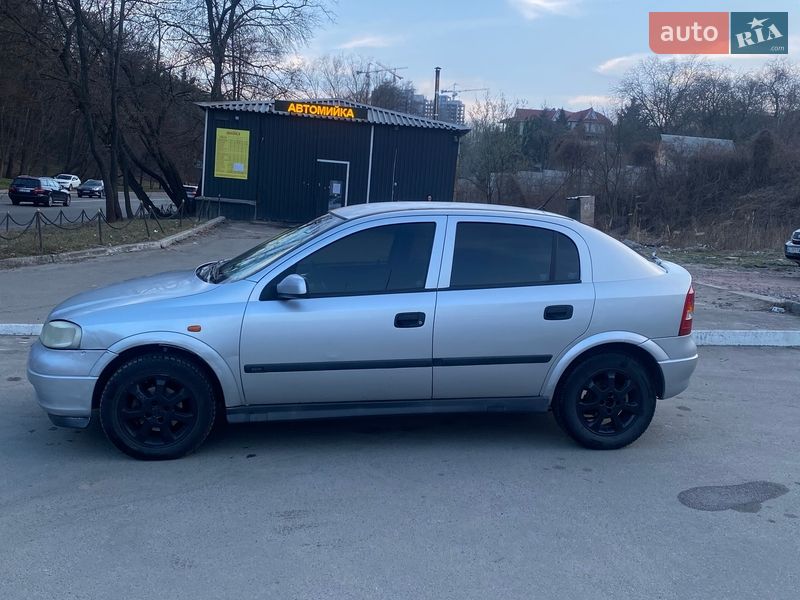 Хэтчбек Opel Astra 2002 в Киеве