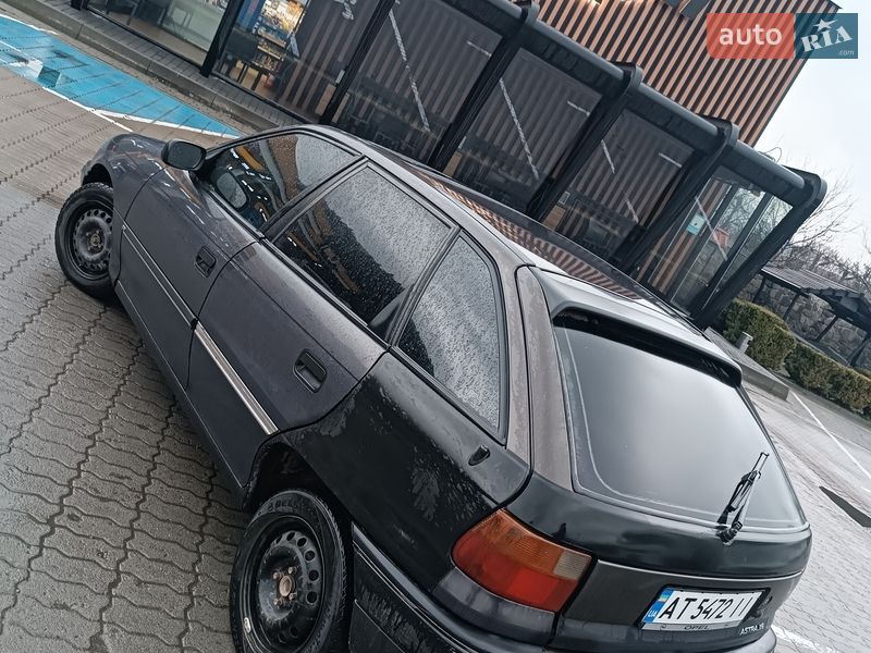 Хэтчбек Opel Astra 1995 в Сколе фото 3 Хэтчбек Opel Astra 1995 в Сколе