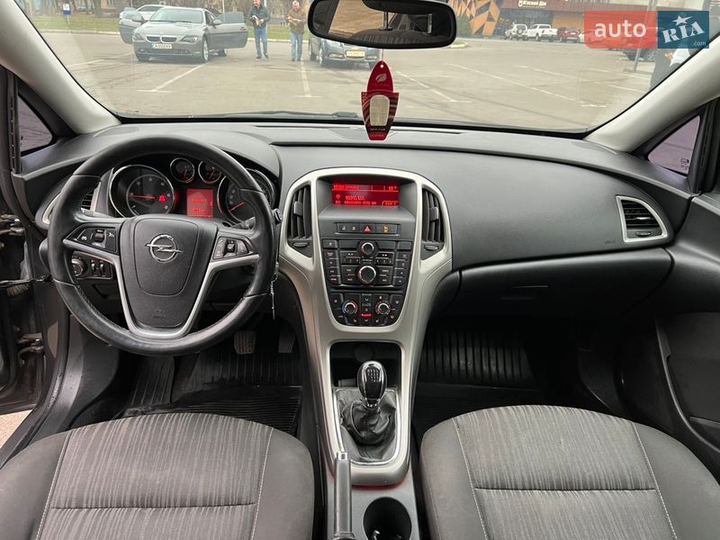 Универсал Opel Astra 2012 в Черкассах фото 23 Универсал Opel Astra 2012 в Черкассах