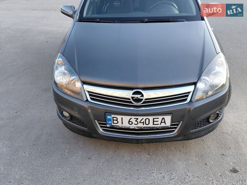 Opel Astra 2010