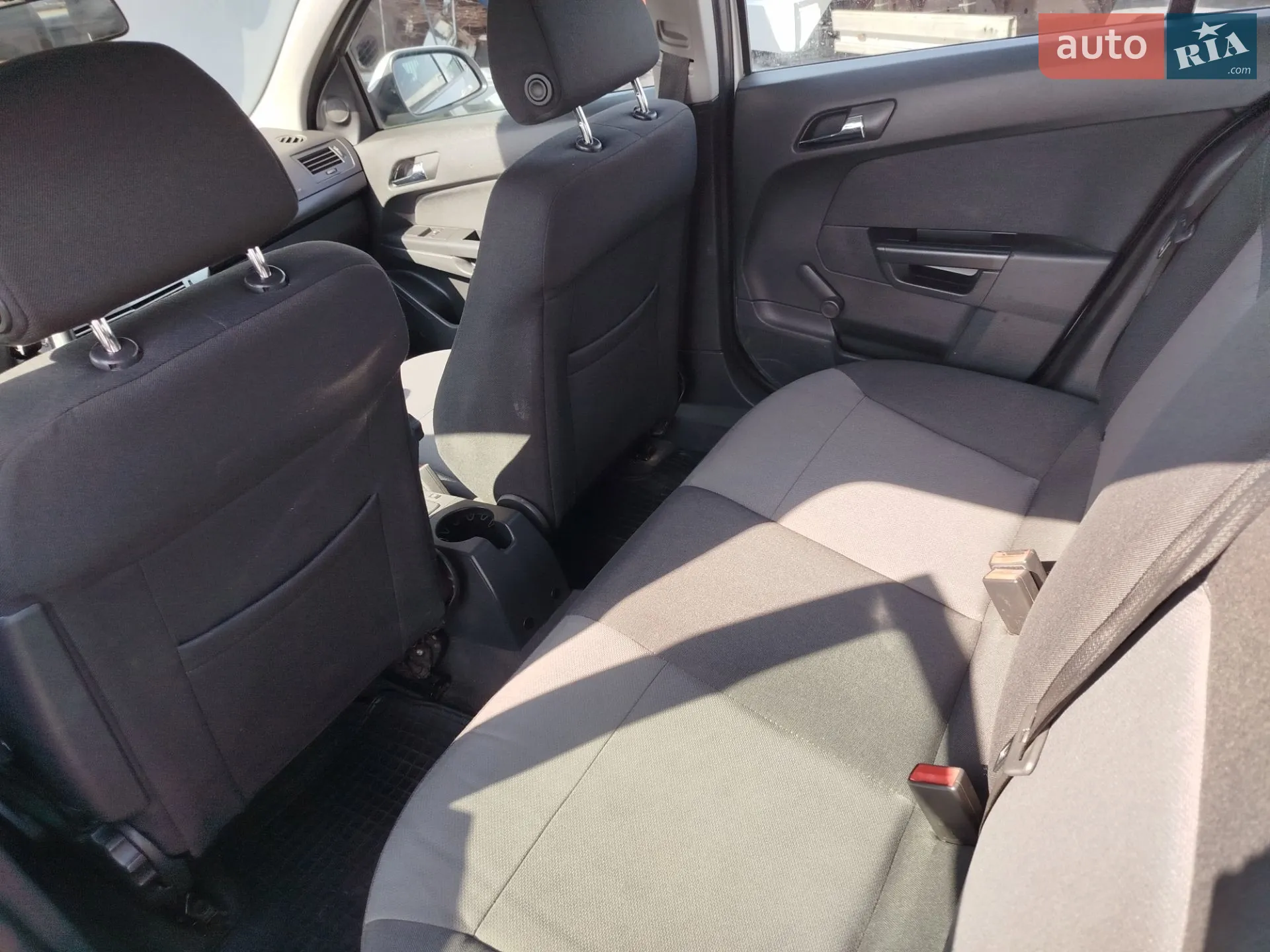 2012 Opel Astra - мініатюра 12