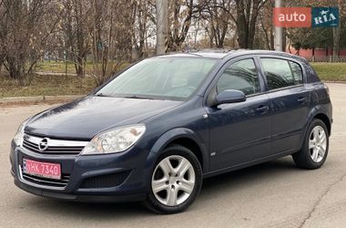 Хэтчбек Opel Astra 2008 в Полтаве