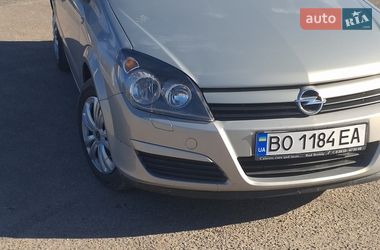 Универсал Opel Astra 2006 в Новом Буге