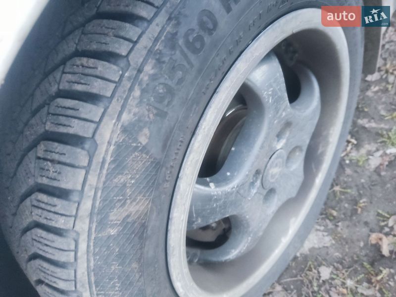 Грузовой фургон Opel Astra 2000 в Ровно