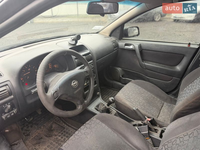 Хэтчбек Opel Astra 2000 в Одессе