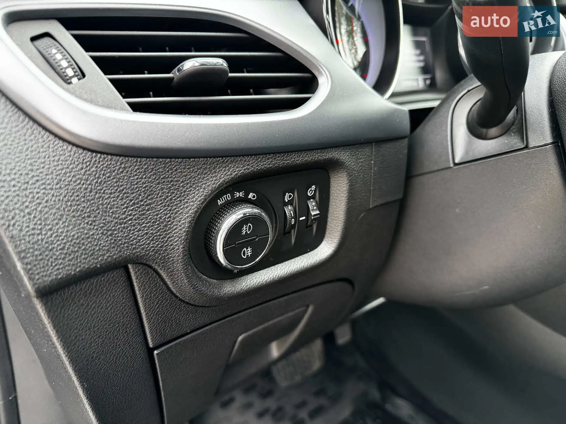 2017 Opel Astra - мініатюра 14