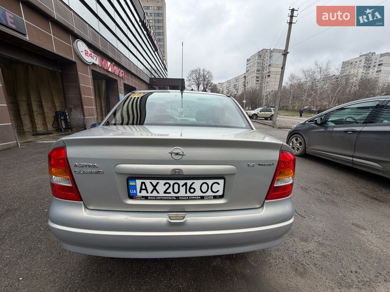 Седан Opel Astra 2006 в Харькове