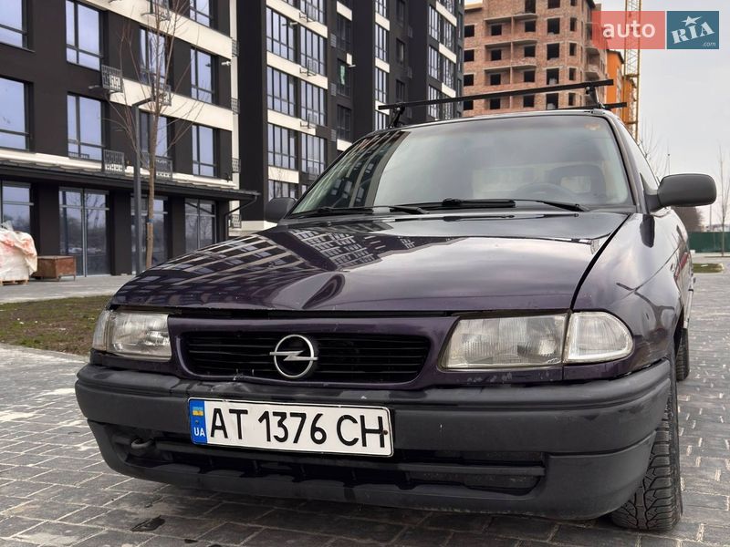 Хетчбек Opel Astra 1995 в Івано-Франківську