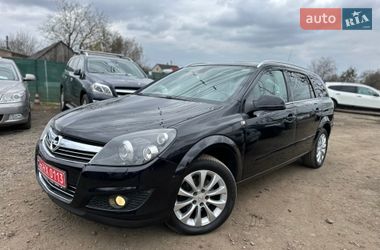 Универсал Opel Astra 2009 в Луцке