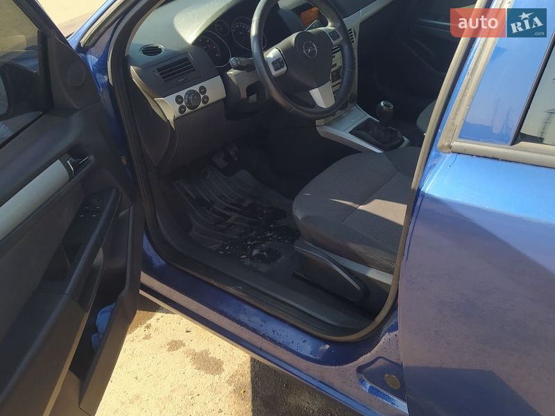 Универсал Opel Astra 2009 в Кривом Роге
