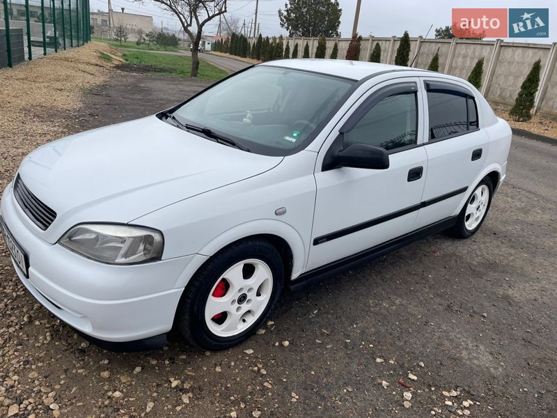 Opel Astra 2000