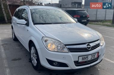 Универсал Opel Astra 2009 в Ровно