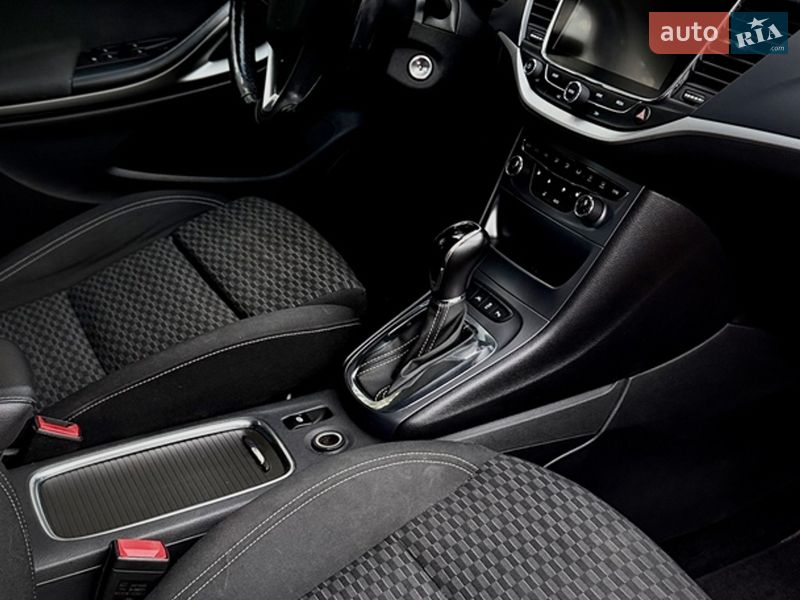 Універсал Opel Astra 2018 в Києві фото 11 Універсал Opel Astra 2018 в Києві
