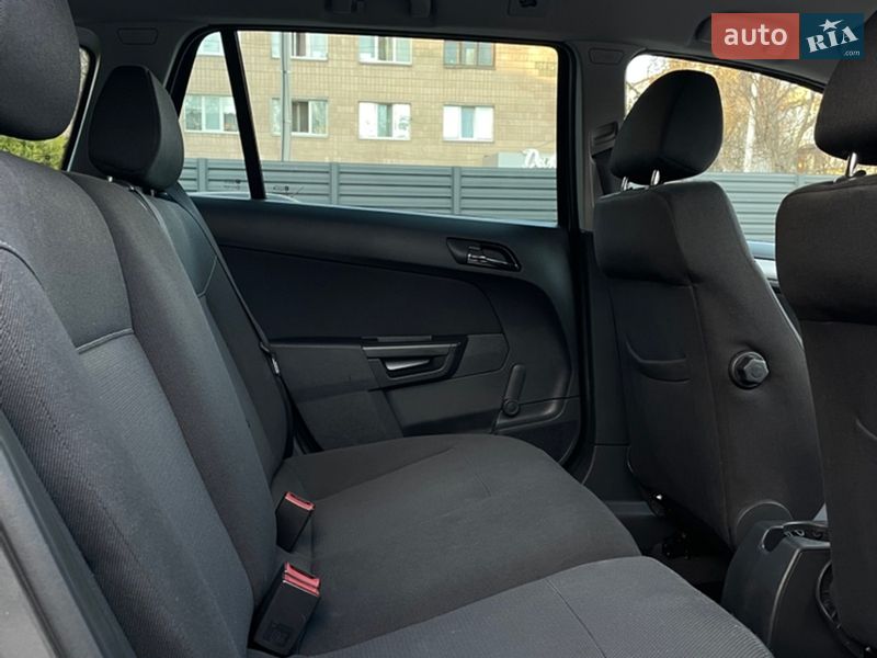 Универсал Opel Astra 2010 в Черкассах фото 11 Универсал Opel Astra 2010 в Черкассах