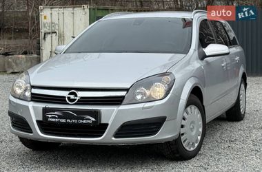 Універсал Opel Astra 2005 в Дніпрі