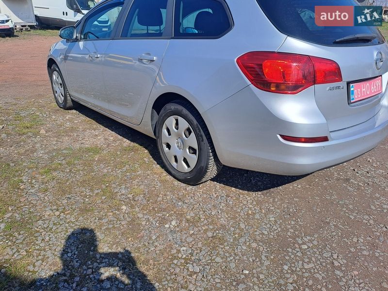 Універсал Opel Astra 2011 в Нововолинську фото 10 Універсал Opel Astra 2011 в Нововолинську