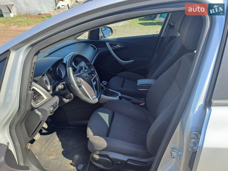 Універсал Opel Astra 2011 в Нововолинську фото 21 Універсал Opel Astra 2011 в Нововолинську