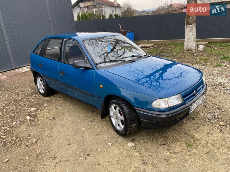 Хетчбек Opel Astra 1992 в Болехові