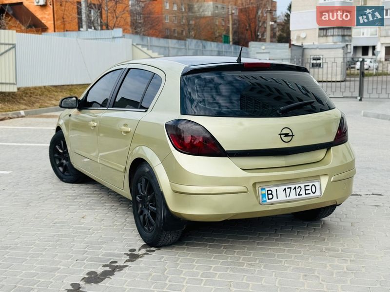 Хетчбек Opel Astra 2004 в Полтаві