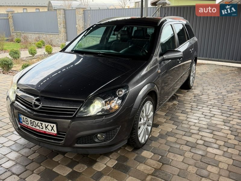 Універсал Opel Astra 2009 в Вінниці