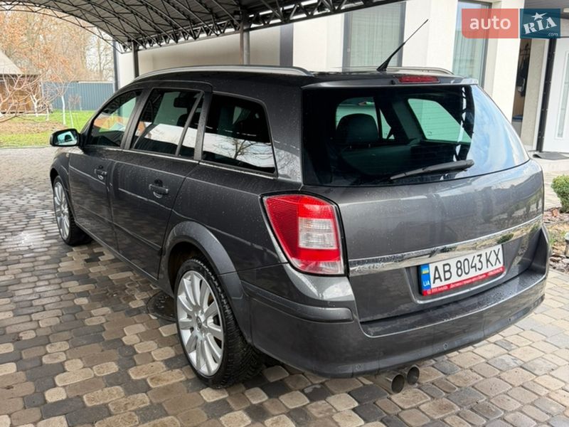 Універсал Opel Astra 2009 в Вінниці