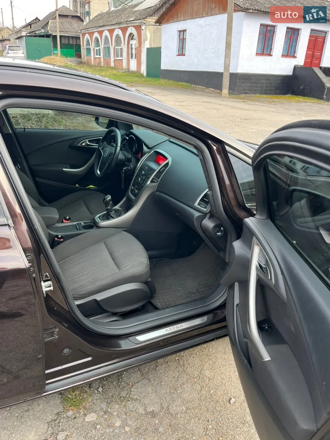 2011 Opel Astra - мініатюра 11