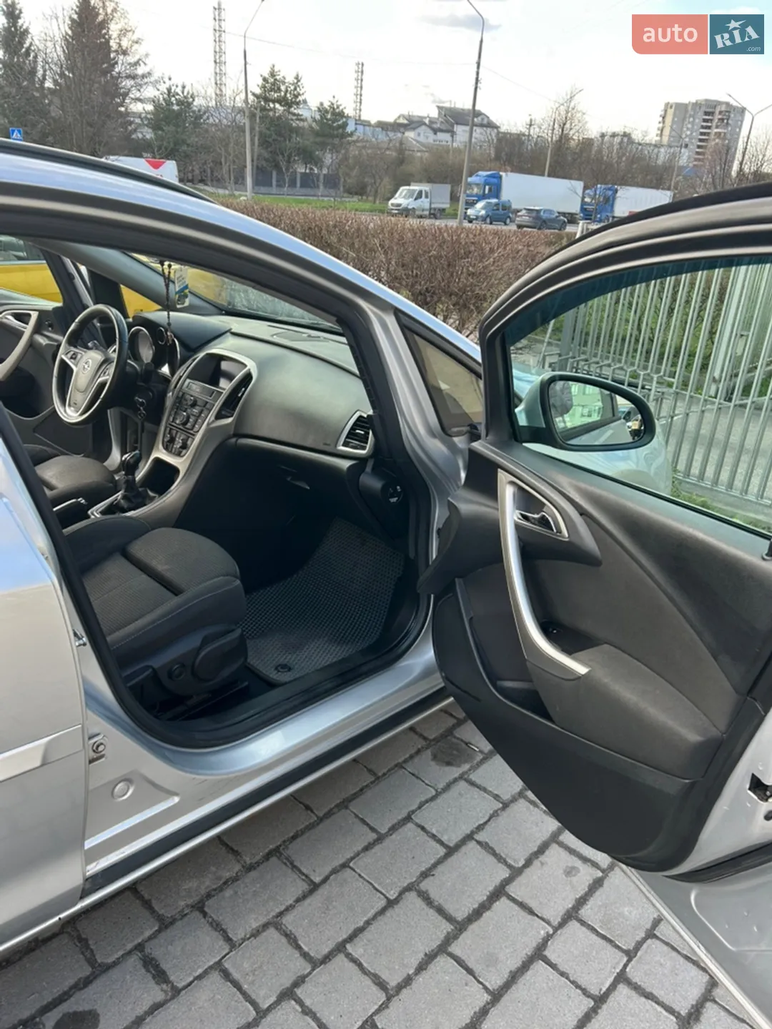 2011 Opel Astra - мініатюра 8