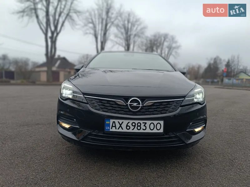 Opel Astra 2021