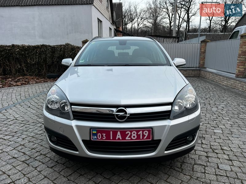 Універсал Opel Astra 2006 в Гнівані