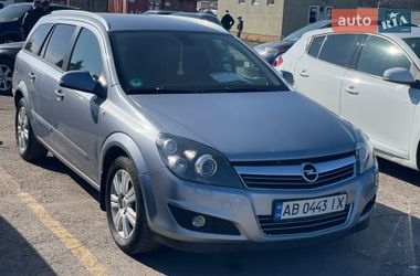 Універсал Opel Astra 2010 в Вінниці