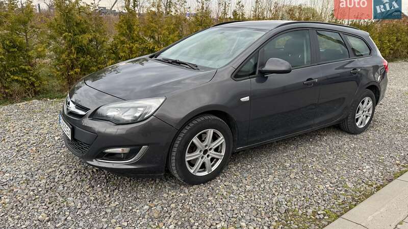Opel Astra 2013