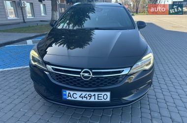 Универсал Opel Astra 2016 в Луцке