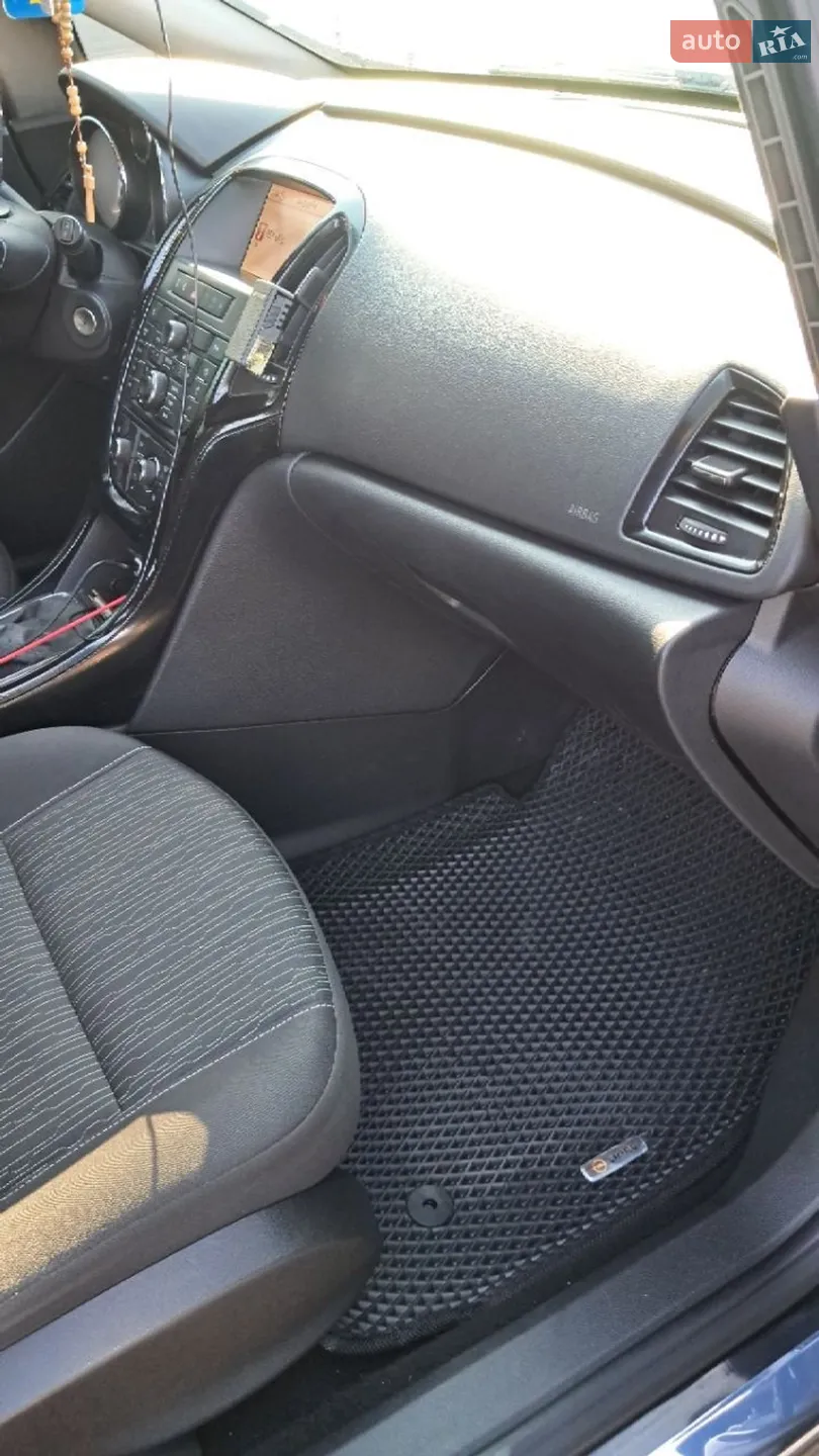 2012 Opel Astra - мініатюра 18