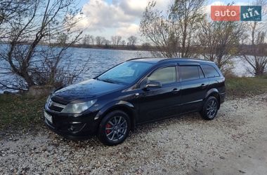 Универсал Opel Astra 2008 в Черном Острове