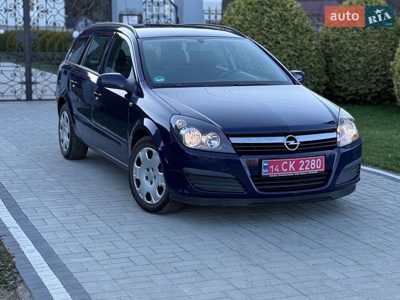 Універсал Opel Astra 2006 в Долині