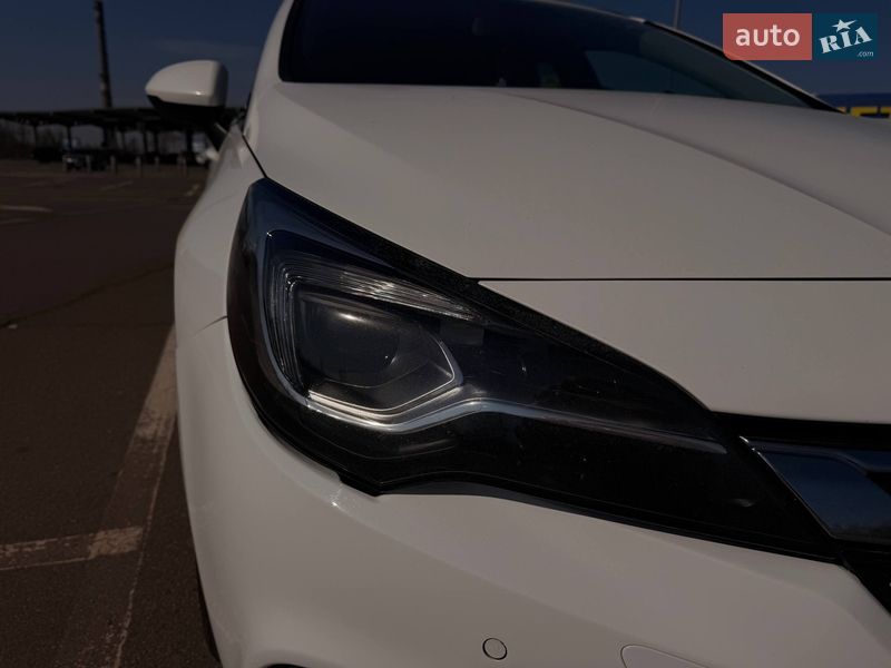 Универсал Opel Astra 2017 в Кривом Роге