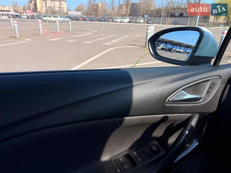 Универсал Opel Astra 2017 в Кривом Роге