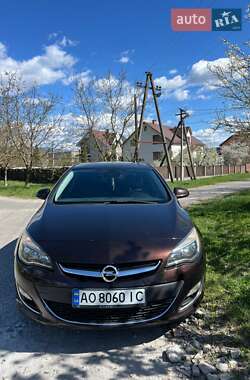 Хэтчбек Opel Astra 2013 в Ужгороде