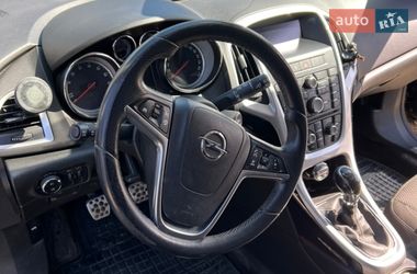 Хэтчбек Opel Astra 2013 в Ужгороде