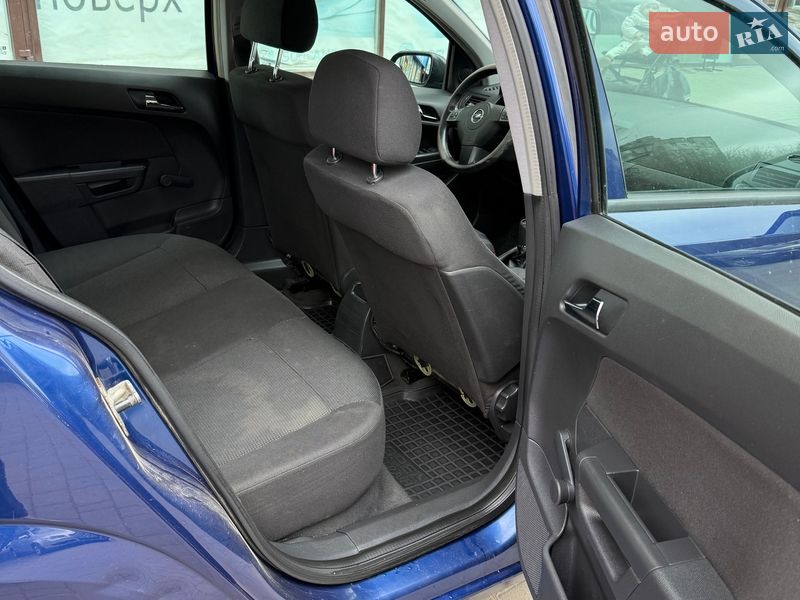 Хетчбек Opel Astra 2004 в Хмельницькому