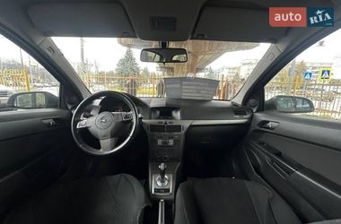 Универсал Opel Astra 2006 в Львове