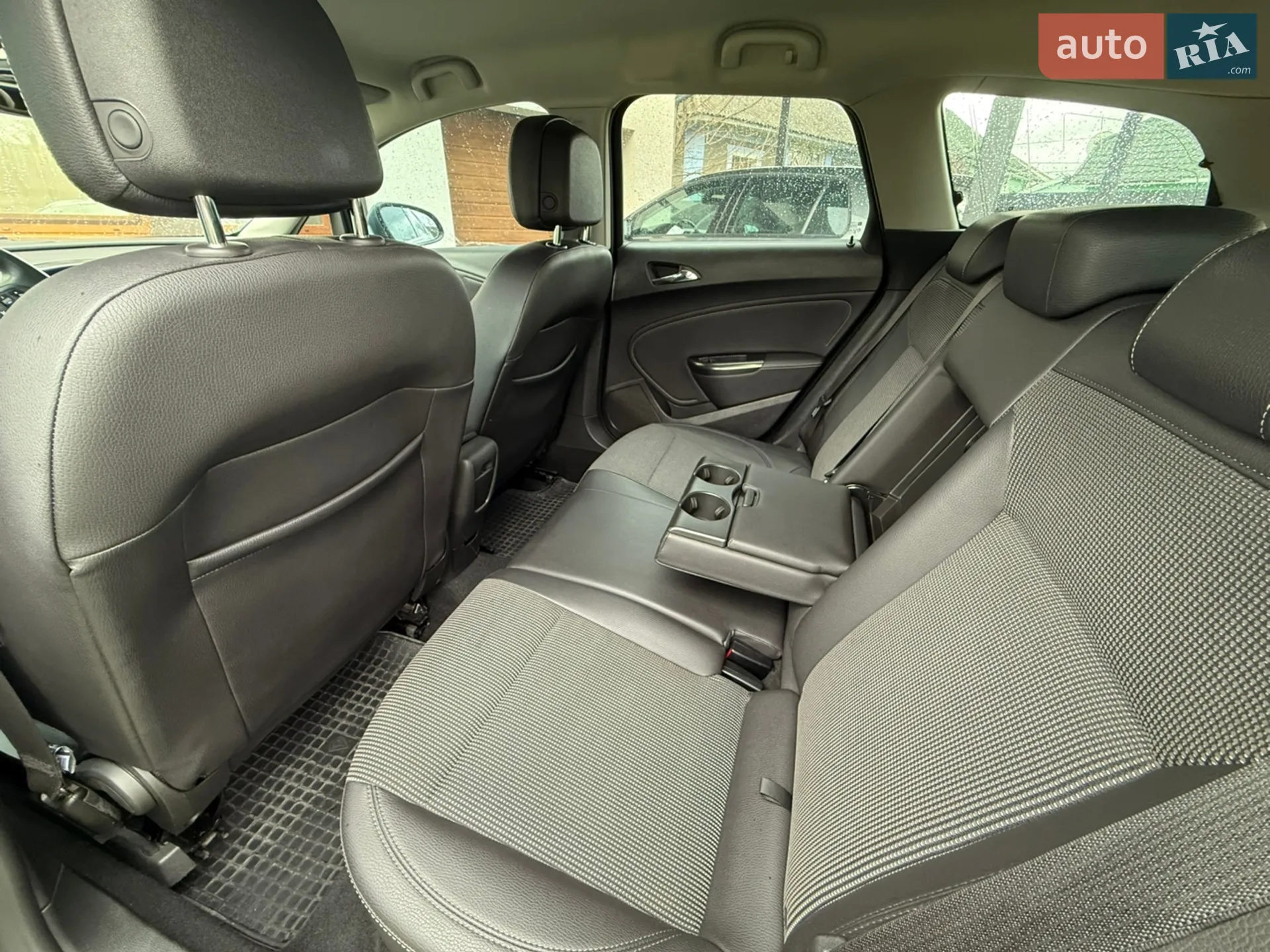 2011 Opel Astra - мініатюра 7
