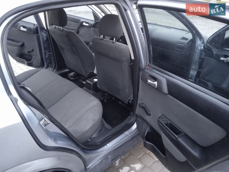 Седан Opel Astra 2007 в Гусятине фото 38 Седан Opel Astra 2007 в Гусятине