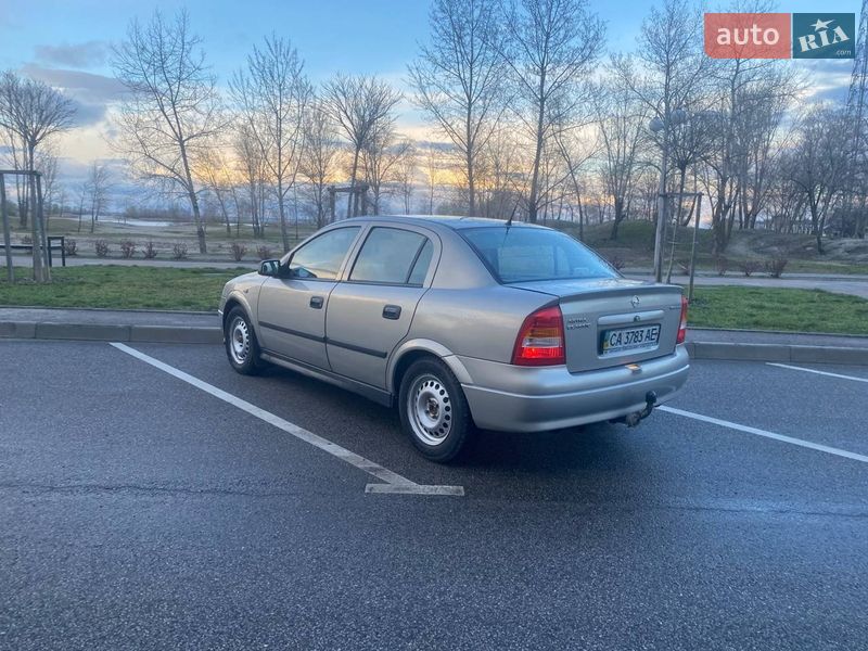 Седан Opel Astra 2008 в Черкассах фото 2 Седан Opel Astra 2008 в Черкассах