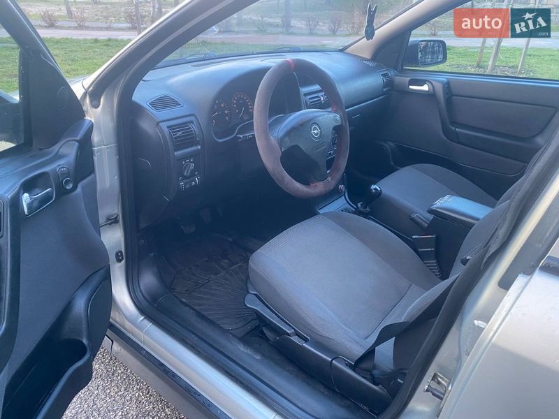 Седан Opel Astra 2008 в Черкассах фото 6 Седан Opel Astra 2008 в Черкассах